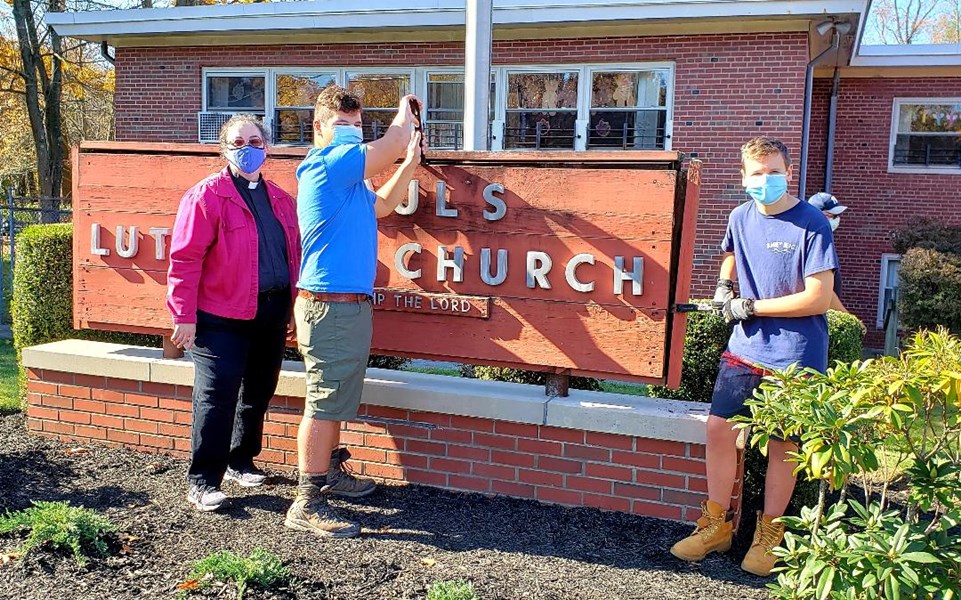 Church_Sign_-__Eagle_Scout_Project_-_Old_with_Martin_Donohue